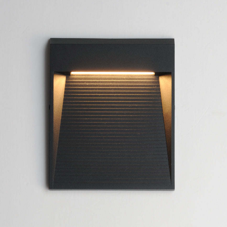 Steppes-Outdoor Wall Mount by ET2