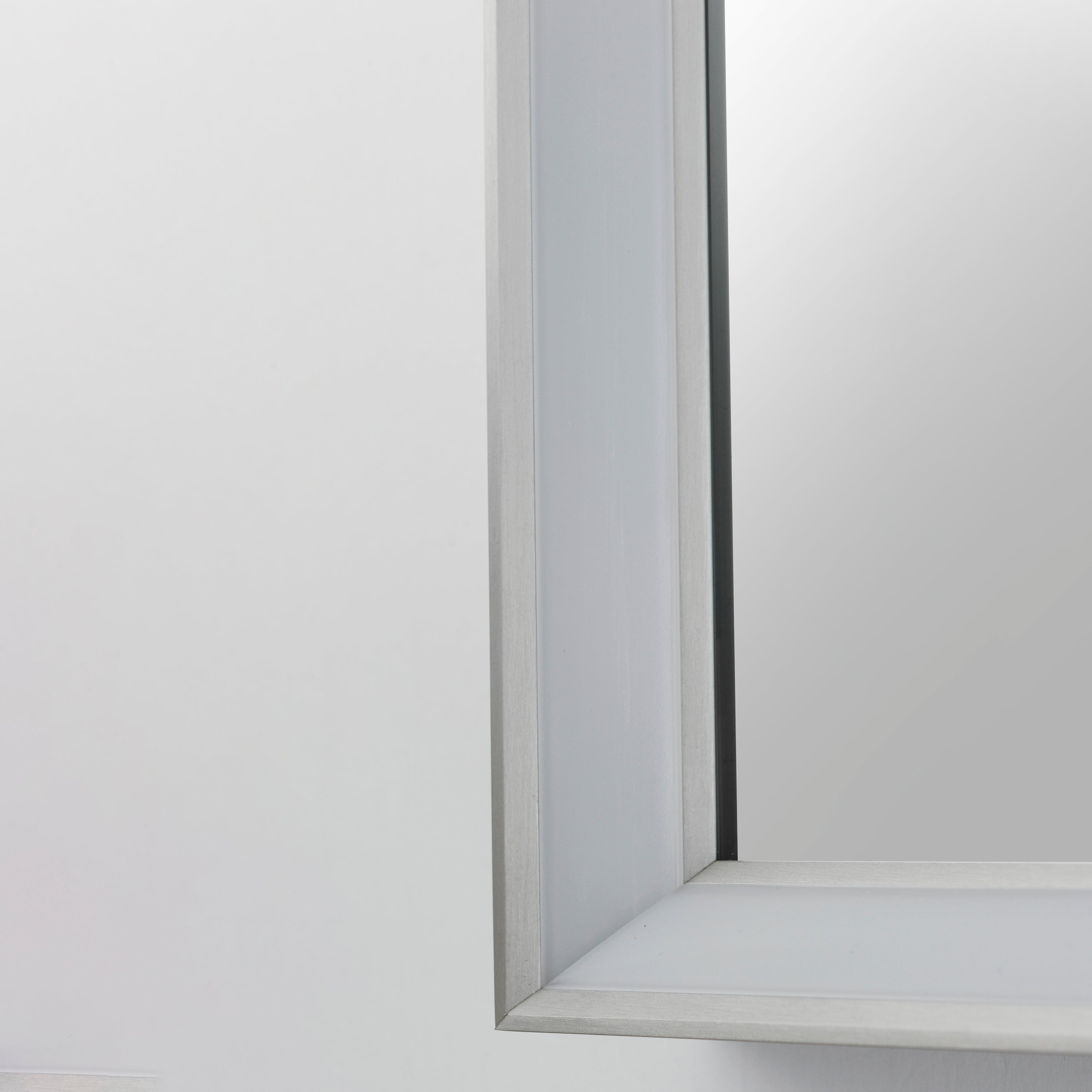 Bevel-LED Mirror by ET2