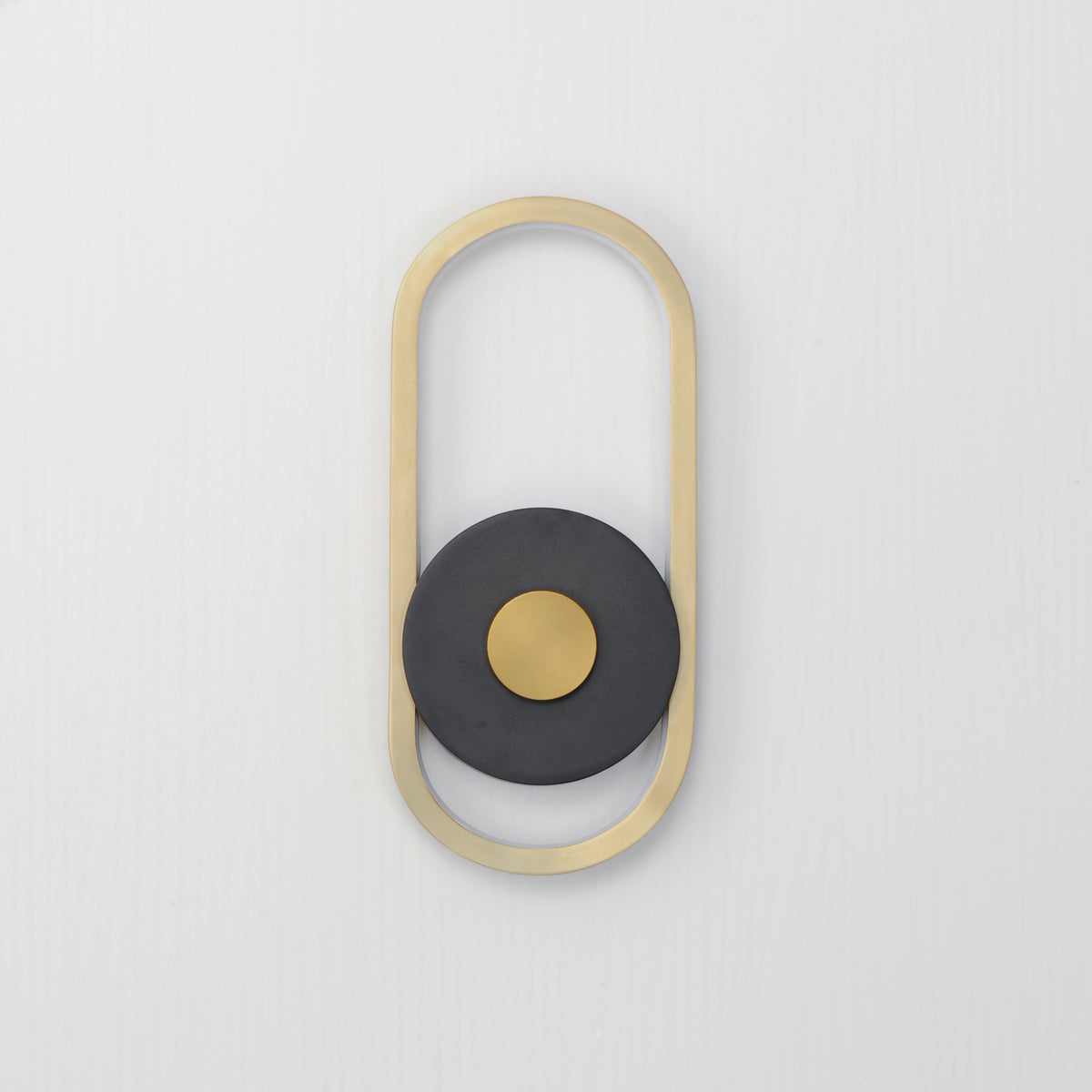 Gravity-Outdoor Wall Mount by ET2