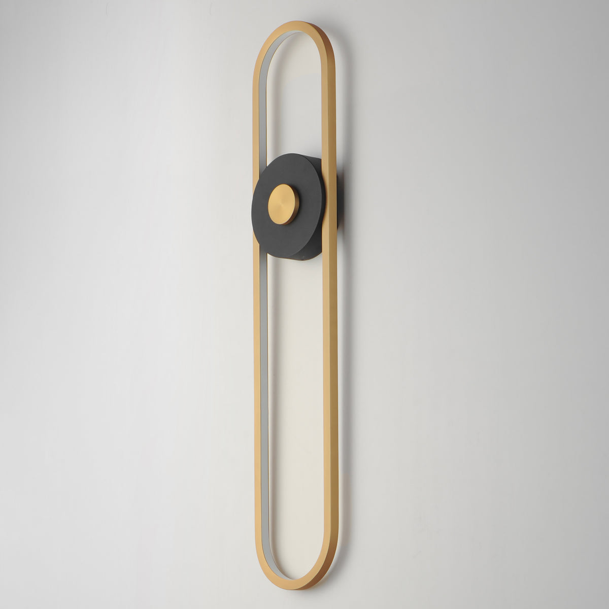 Gravity-Outdoor Wall Mount by ET2