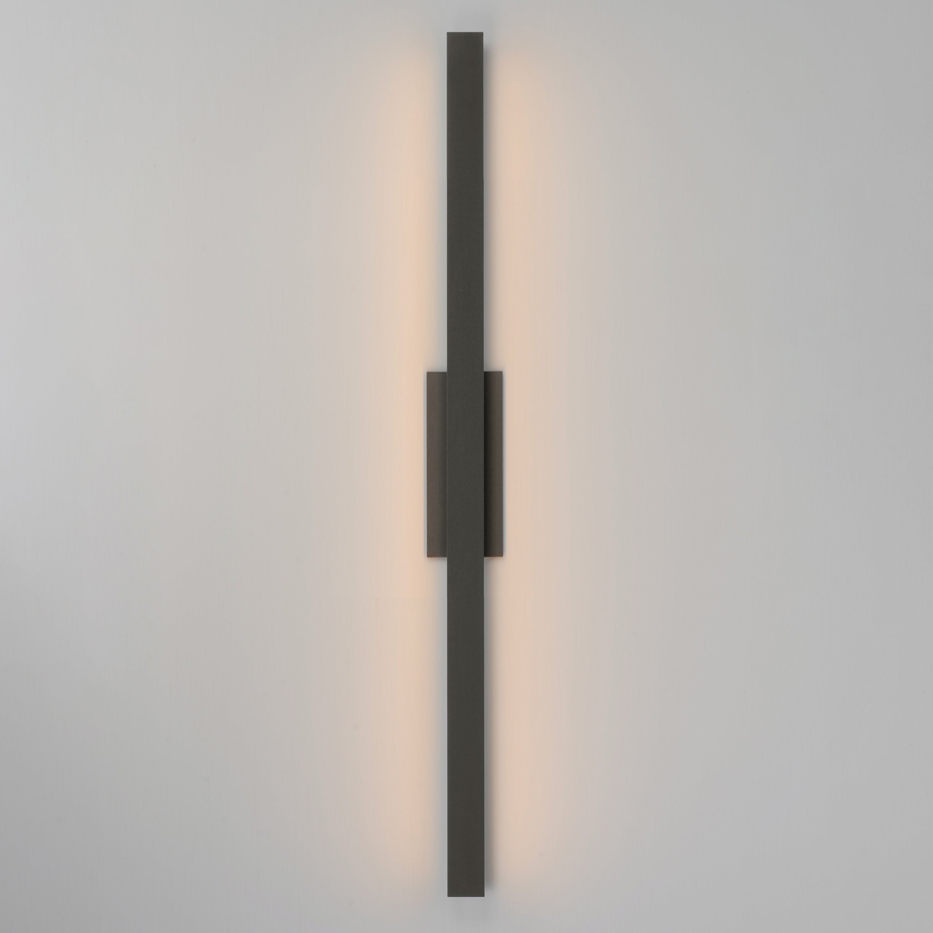Alumilux Sideline-Outdoor Wall Mount by ET2
