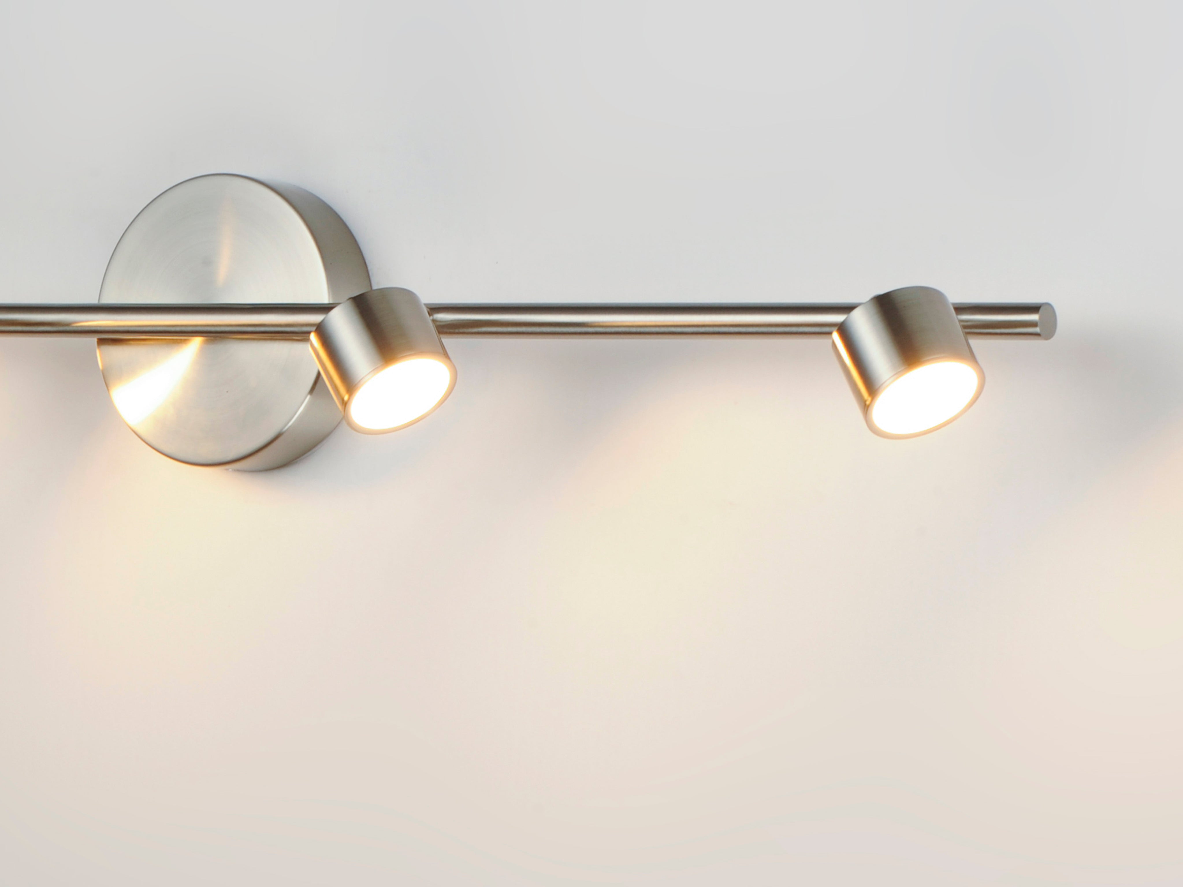Taylor-Linear Pendant by ET2
