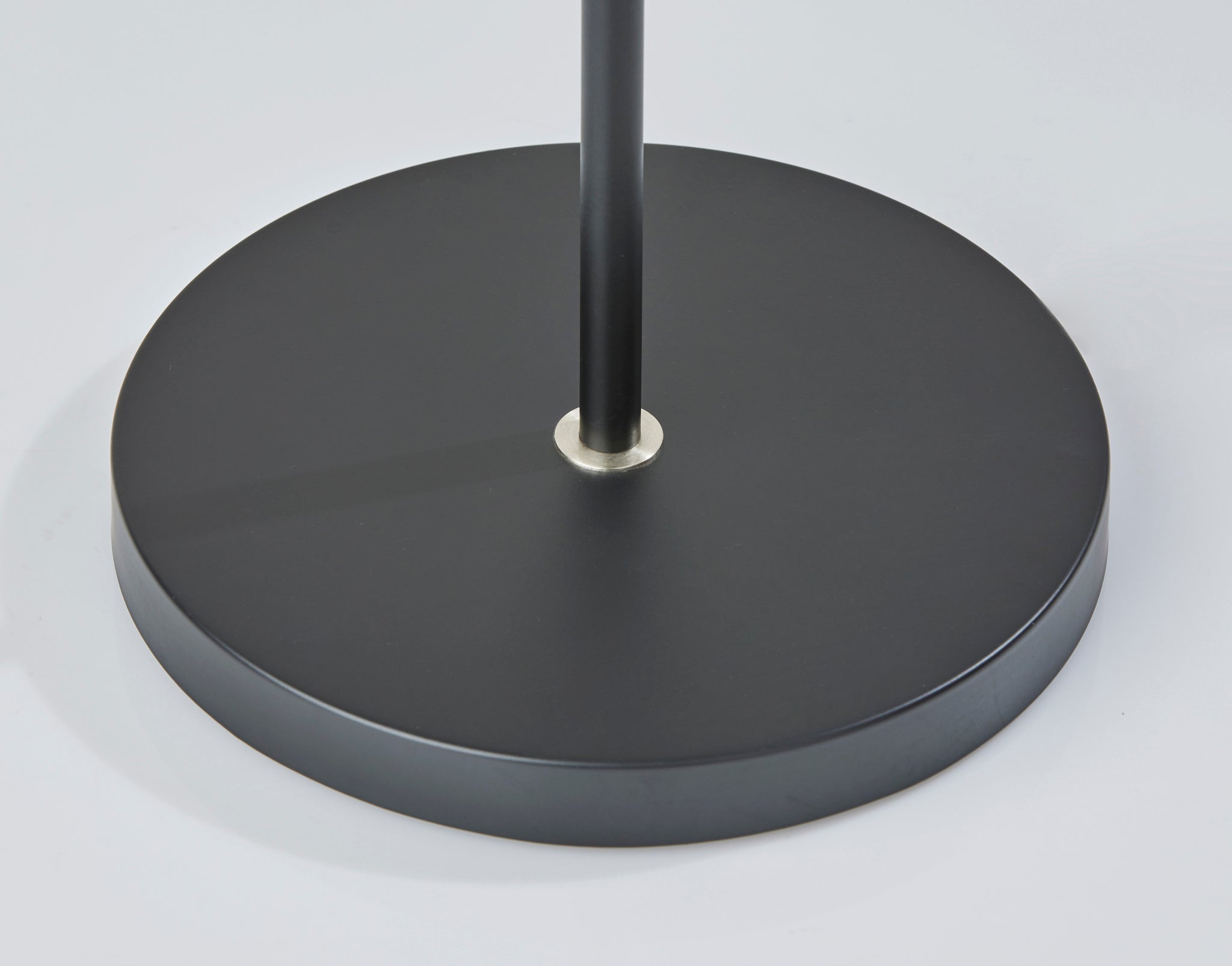 Slender LED Floor Lamp