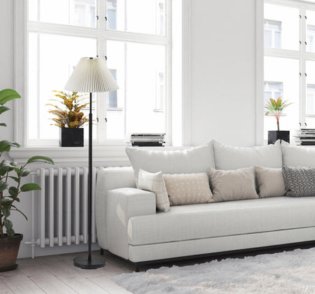 Jeremy Floor Lamp- Black