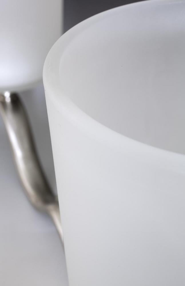 P4739-09 by Progress